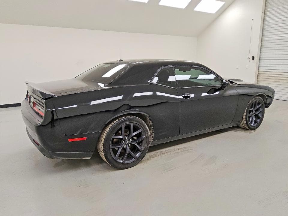 2023 DODGE CHALLENGER R/T 3