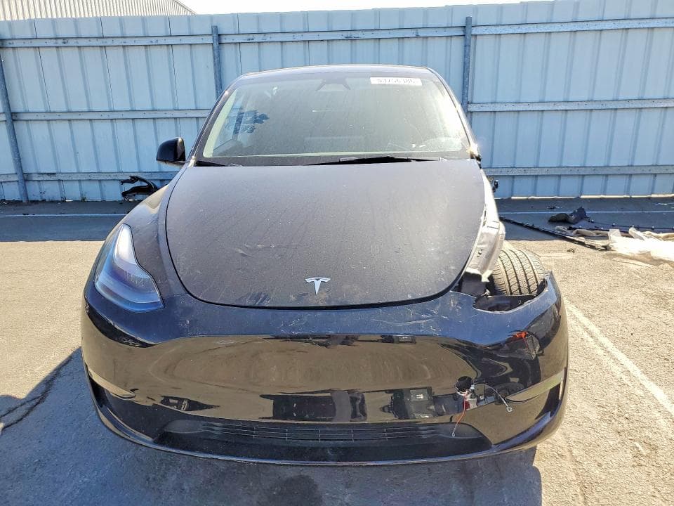 2024 TESLA MODEL Y 5