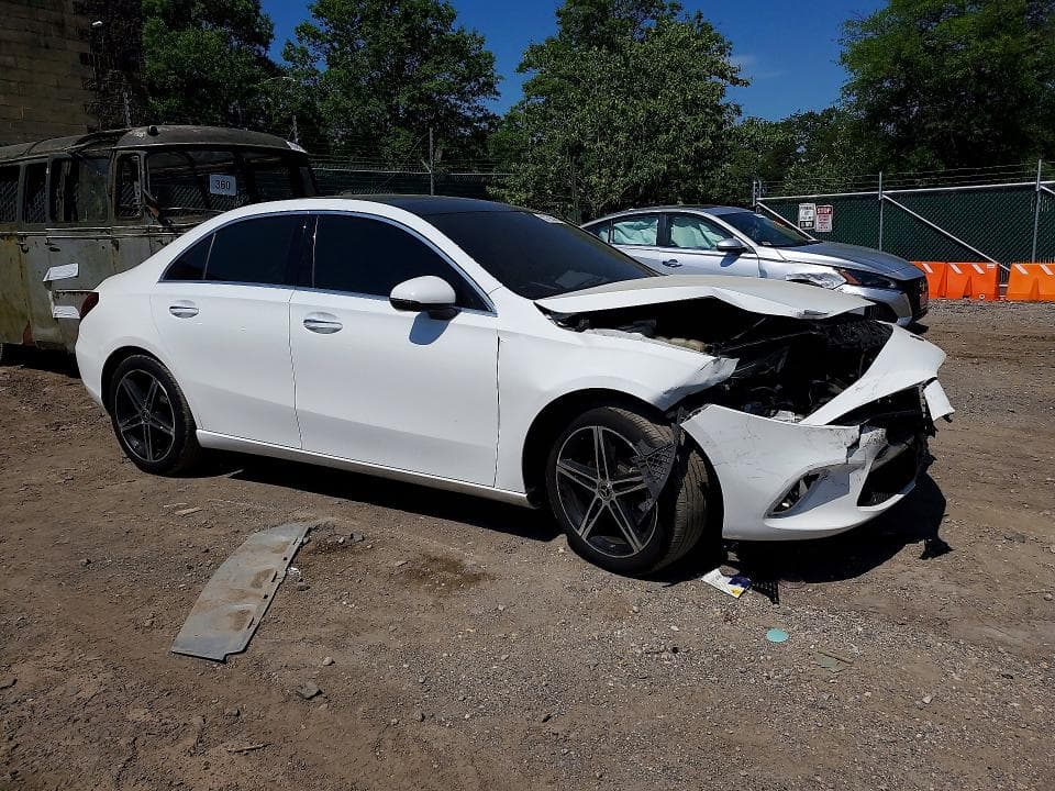 2019 MERCEDES-BENZ A 220 4MATIC 4