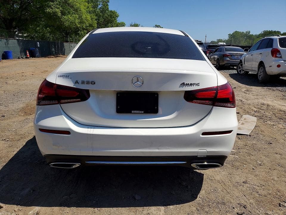 2019 MERCEDES-BENZ A 220 4MATIC 6