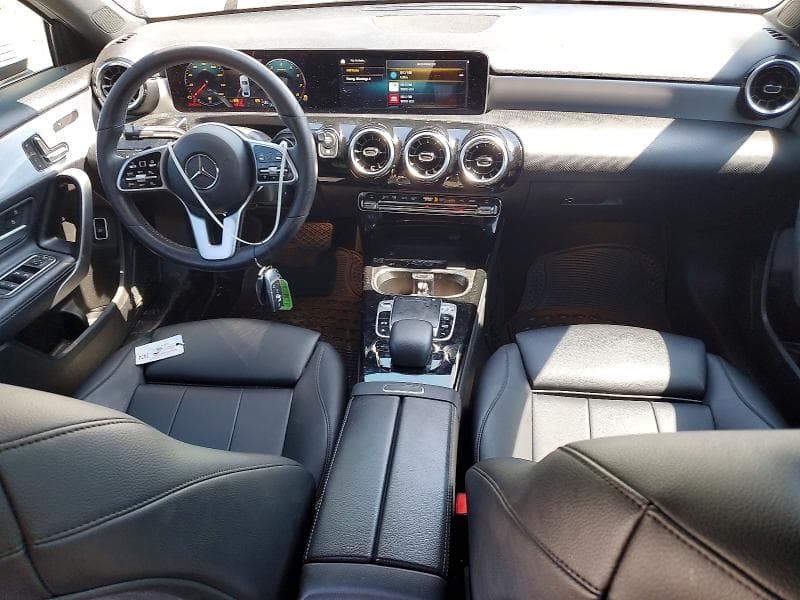 2019 MERCEDES-BENZ A 220 4MATIC 8