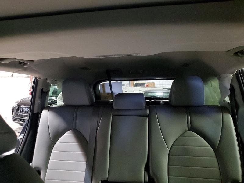 2021 TOYOTA HIGHLANDER XLE 10