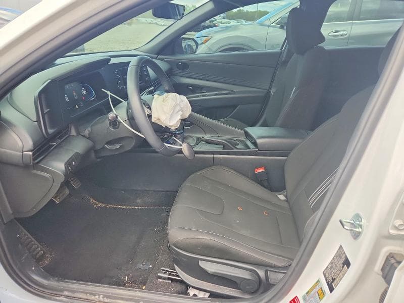 2025 HYUNDAI ELANTRA SEL SPORT 7