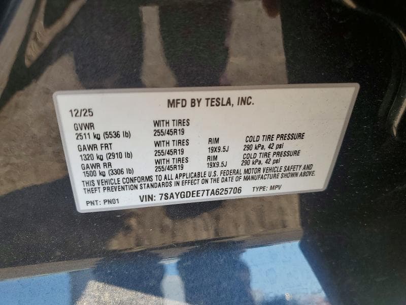 2026 TESLA MODEL Y 12
