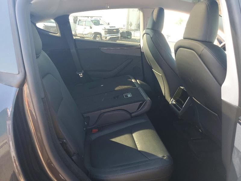 2026 TESLA MODEL Y 10