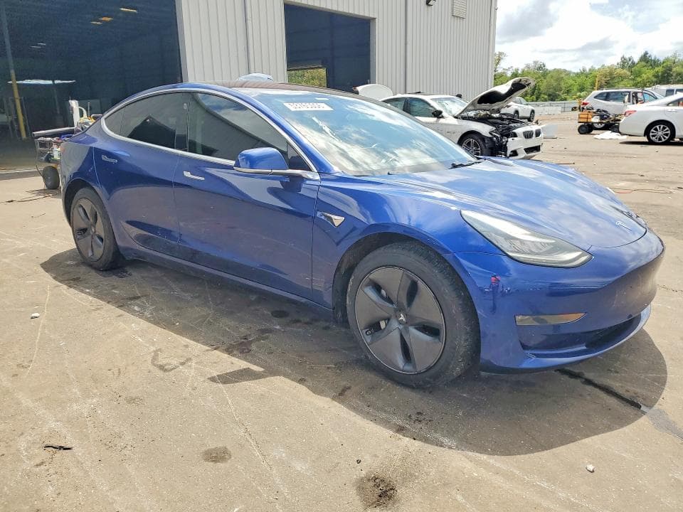 2018 TESLA MODEL 3 4