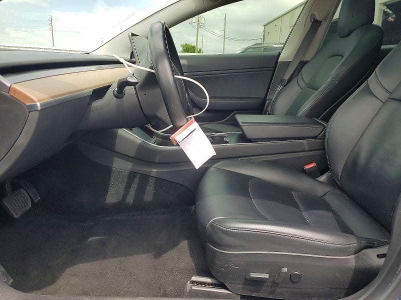 2018 TESLA MODEL 3 7