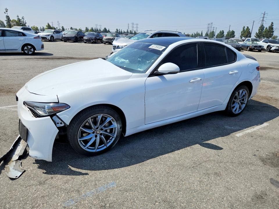 2022 ALFA ROMEO GIULIA SUPER