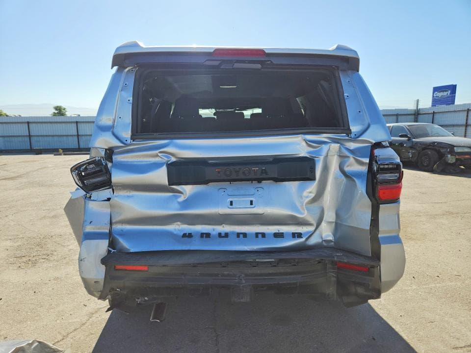2025 TOYOTA 4RUNNER SR5 6