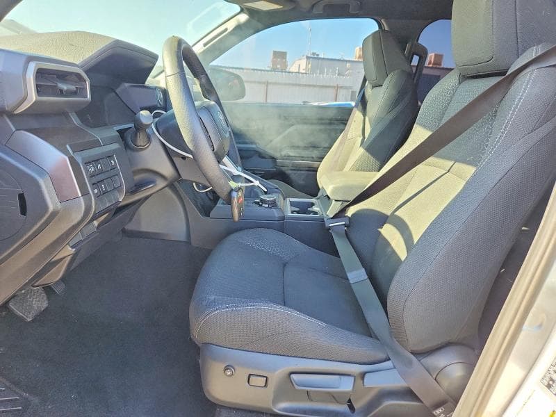 2025 TOYOTA 4RUNNER SR5 7