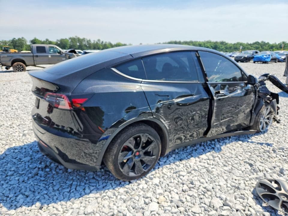 2023 TESLA MODEL Y 3
