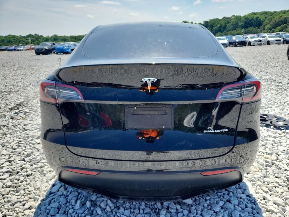 2023 TESLA MODEL Y 6