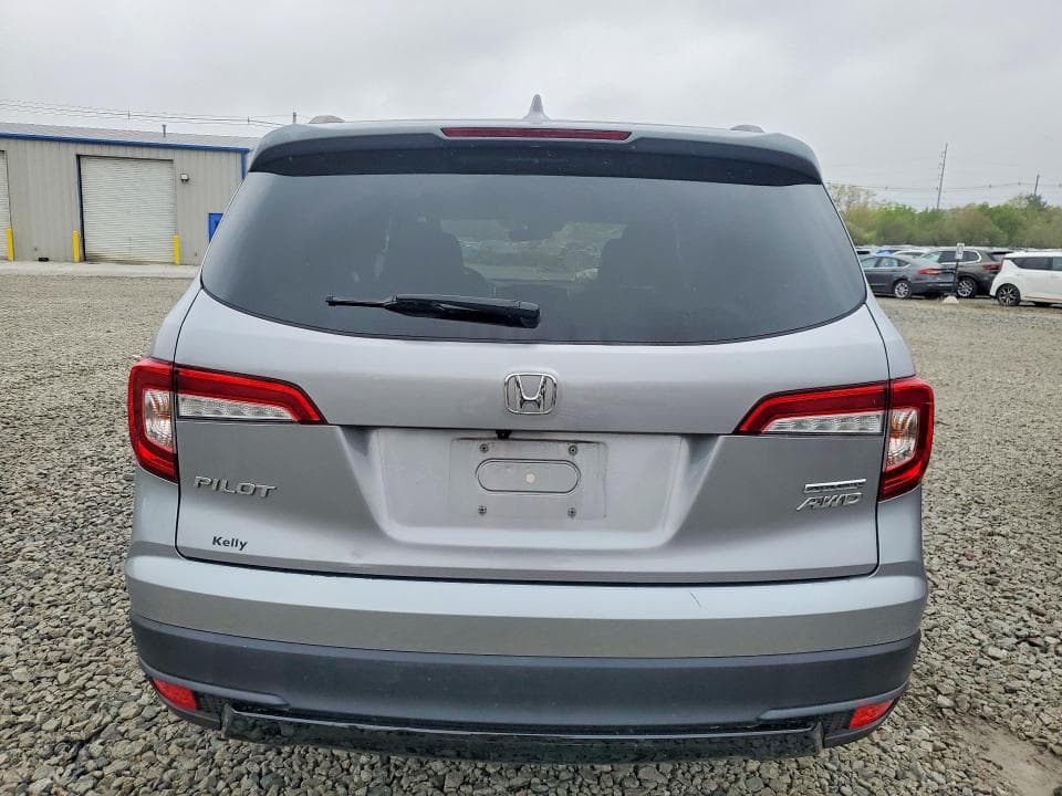 2021 HONDA PILOT SE 6