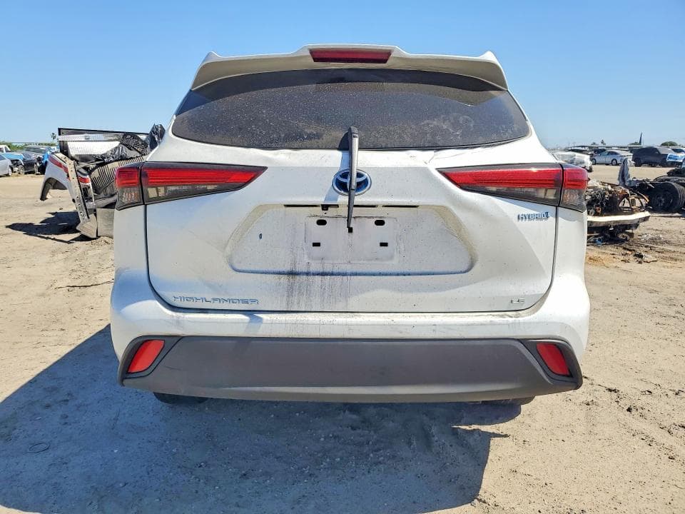 2023 TOYOTA HIGHLANDER HYBRID LE 6