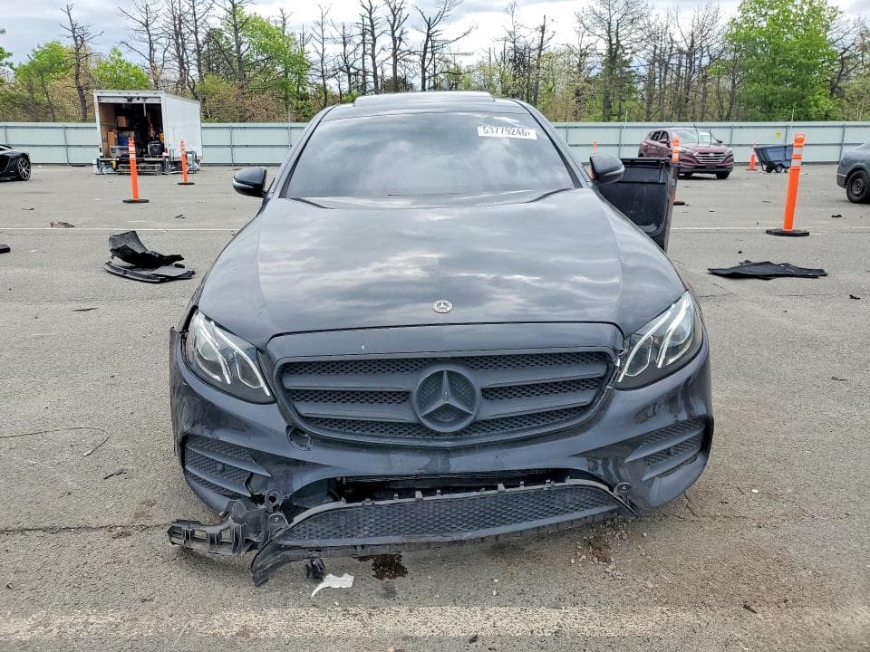 2019 MERCEDES-BENZ E 300 4MATIC 5
