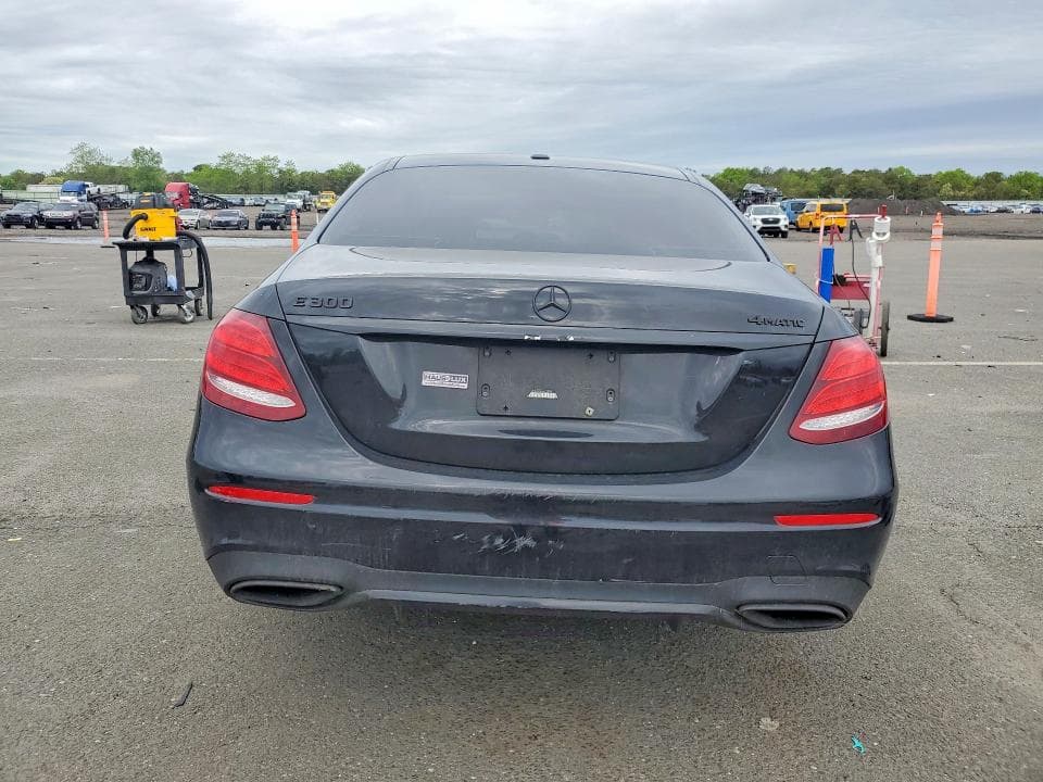 2019 MERCEDES-BENZ E 300 4MATIC 6