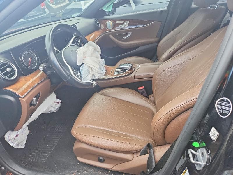 2019 MERCEDES-BENZ E 300 4MATIC 7