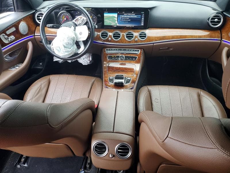 2019 MERCEDES-BENZ E 300 4MATIC 8