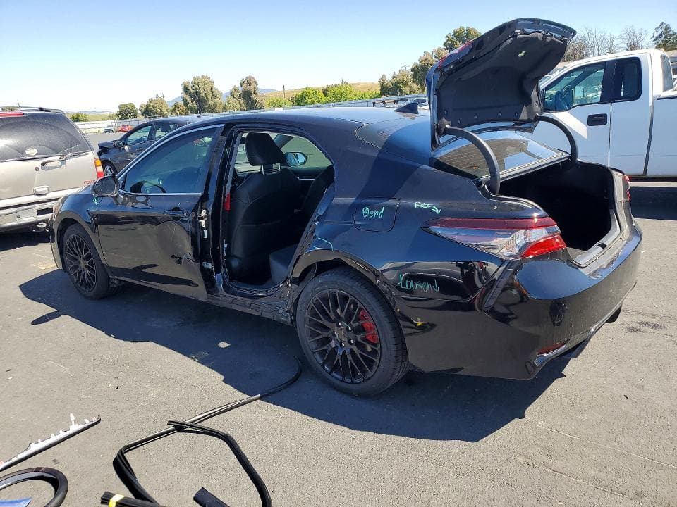 2022 TOYOTA CAMRY SE SE 2