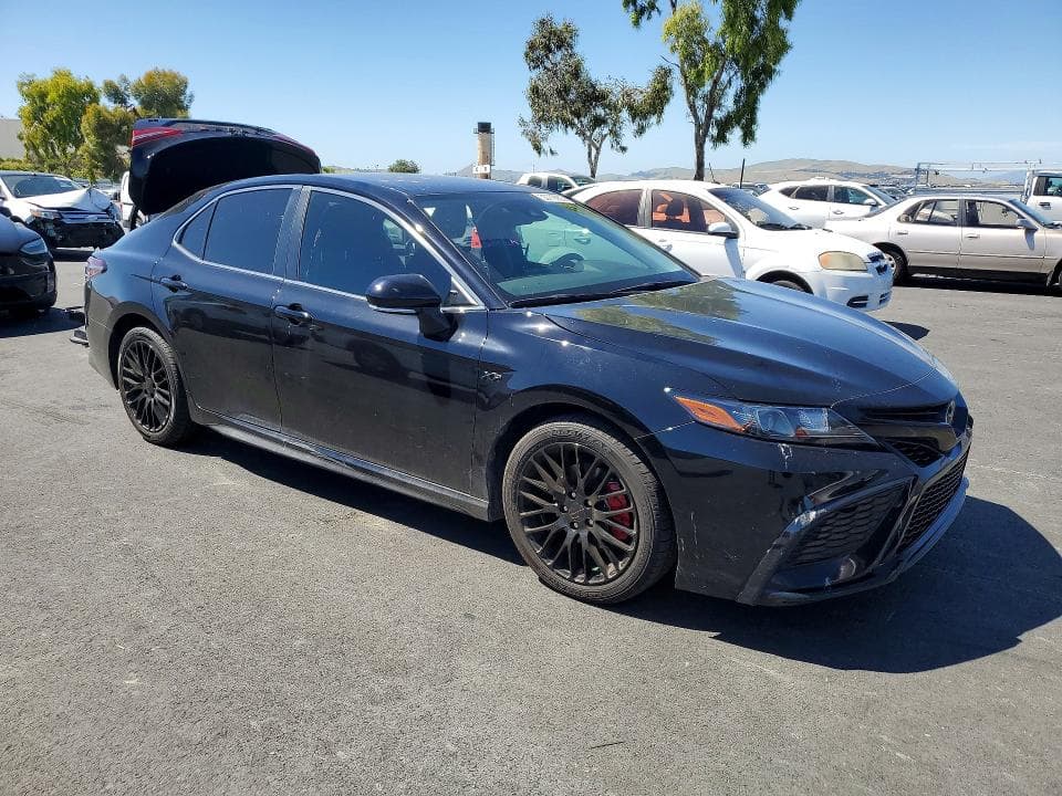 2022 TOYOTA CAMRY SE SE 4