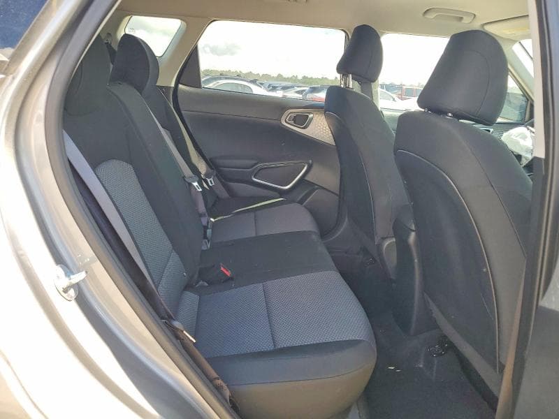 2025 KIA SOUL LX 10