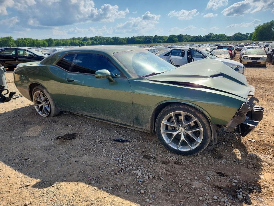 2022 DODGE CHALLENGER SXT 4