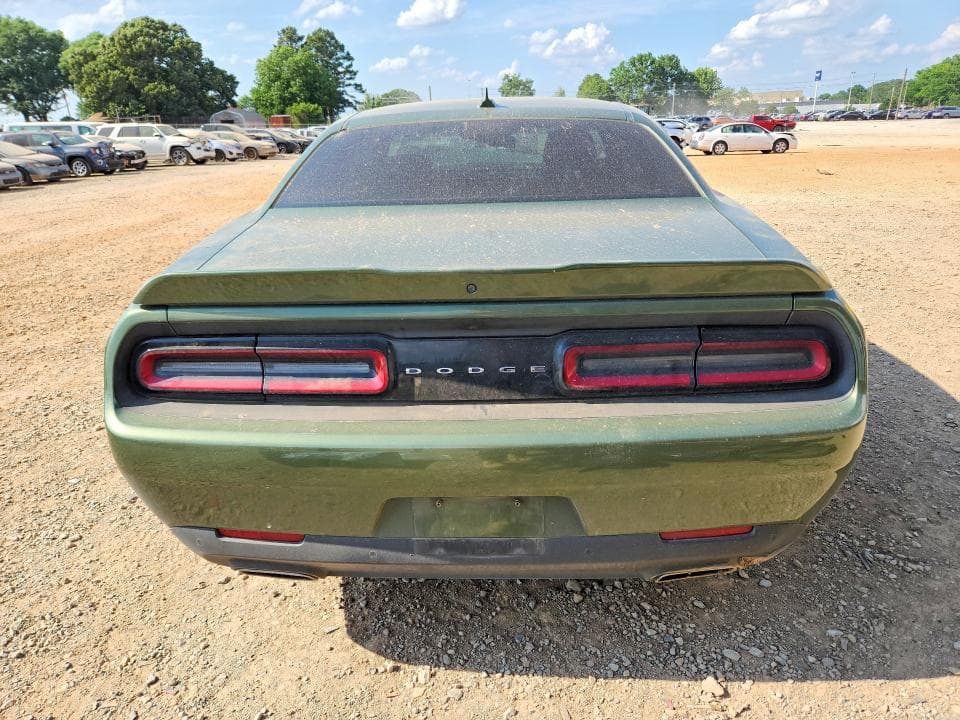 2022 DODGE CHALLENGER SXT 6