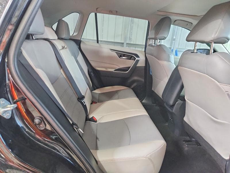 2019 TOYOTA RAV4 XLE PREMIUM 11