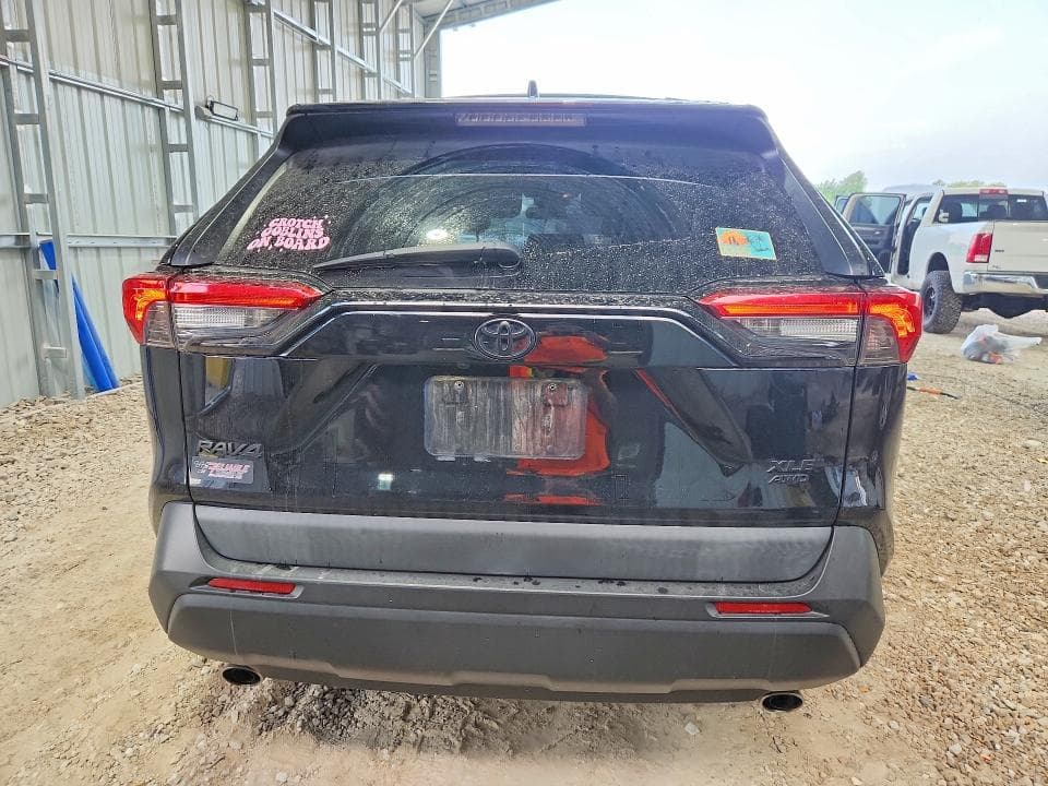 2019 TOYOTA RAV4 XLE PREMIUM 6