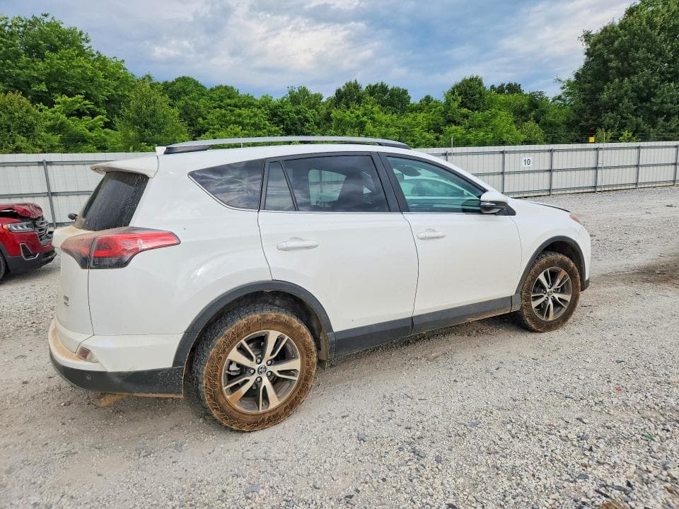 2017 TOYOTA RAV4 XLE XLE 3