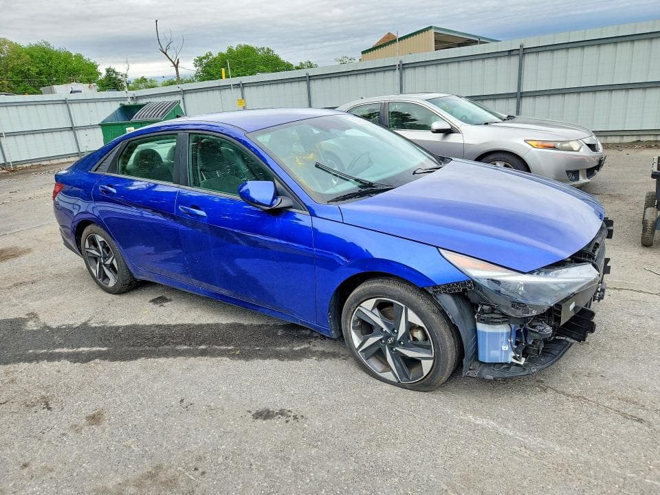 2023 HYUNDAI ELANTRA SEL 4