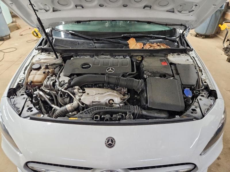 2019 MERCEDES-BENZ A 220 11