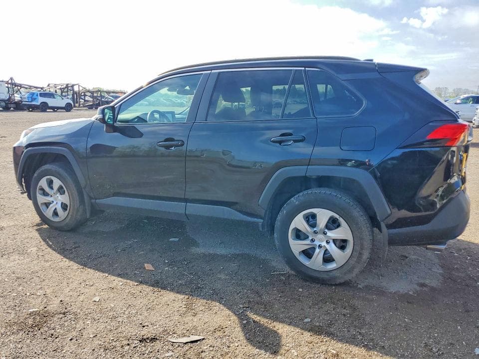 2021 TOYOTA RAV4 LE 2