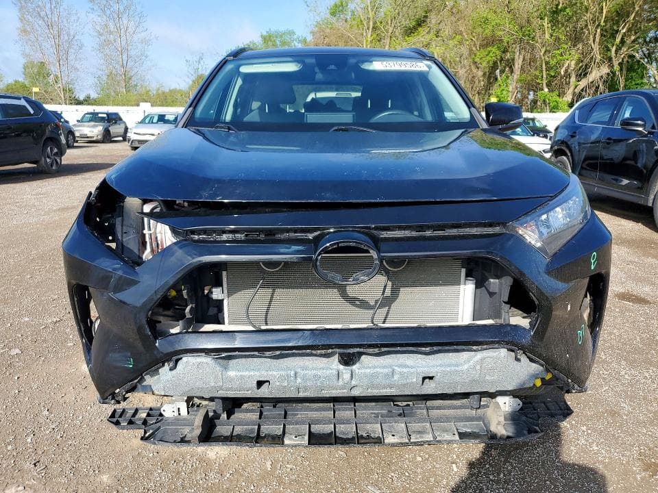 2021 TOYOTA RAV4 LE 5
