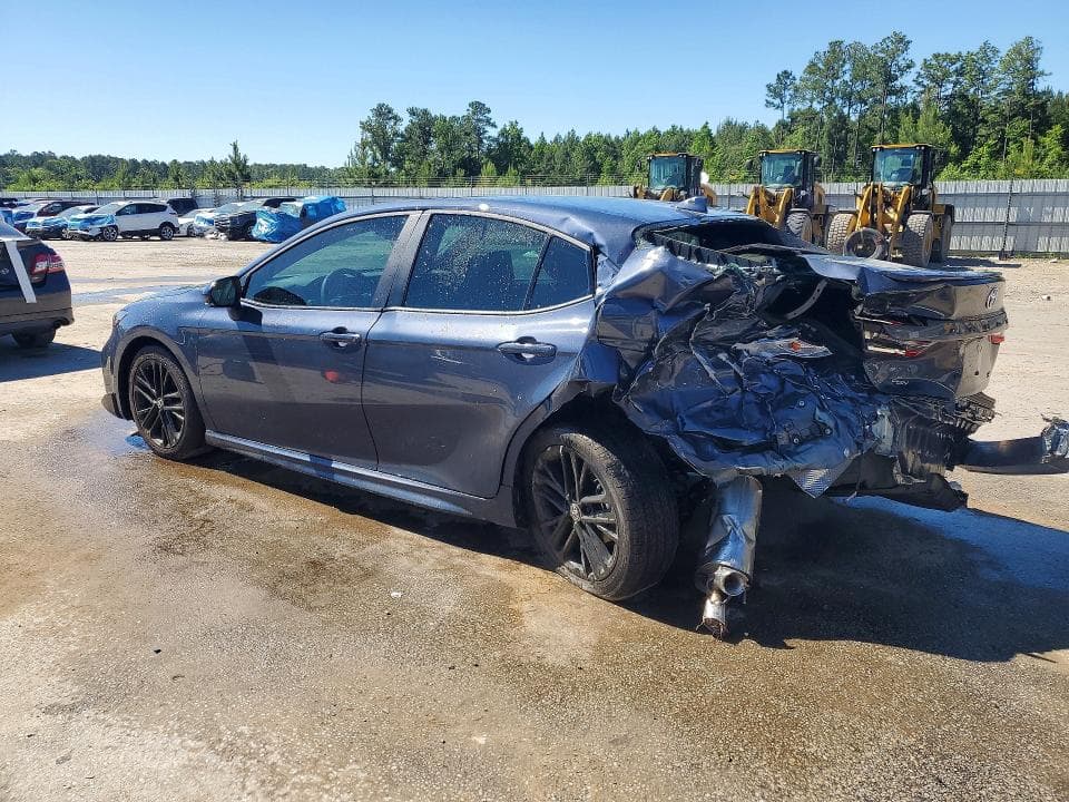 2026 TOYOTA CAMRY SE 2