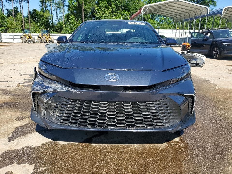 2026 TOYOTA CAMRY SE 5