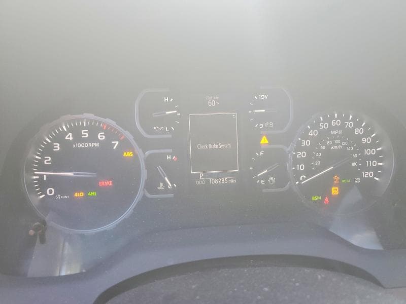 2018 TOYOTA TUNDRA CREWMAX LIMITED CREWMAX LIMITED 9