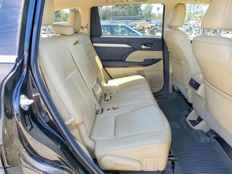2016 TOYOTA HIGHLANDER XLE XLE 11