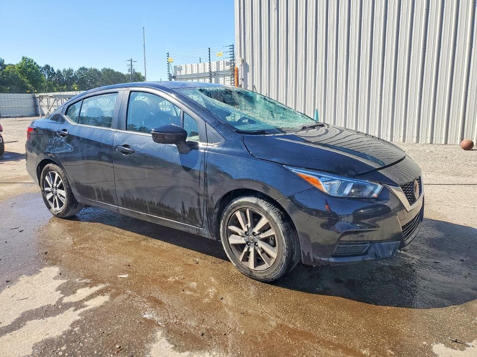 2021 NISSAN VERSA SV 4