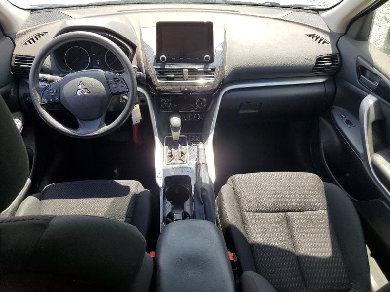 2023 MITSUBISHI ECLIPSE CROSS LE 8