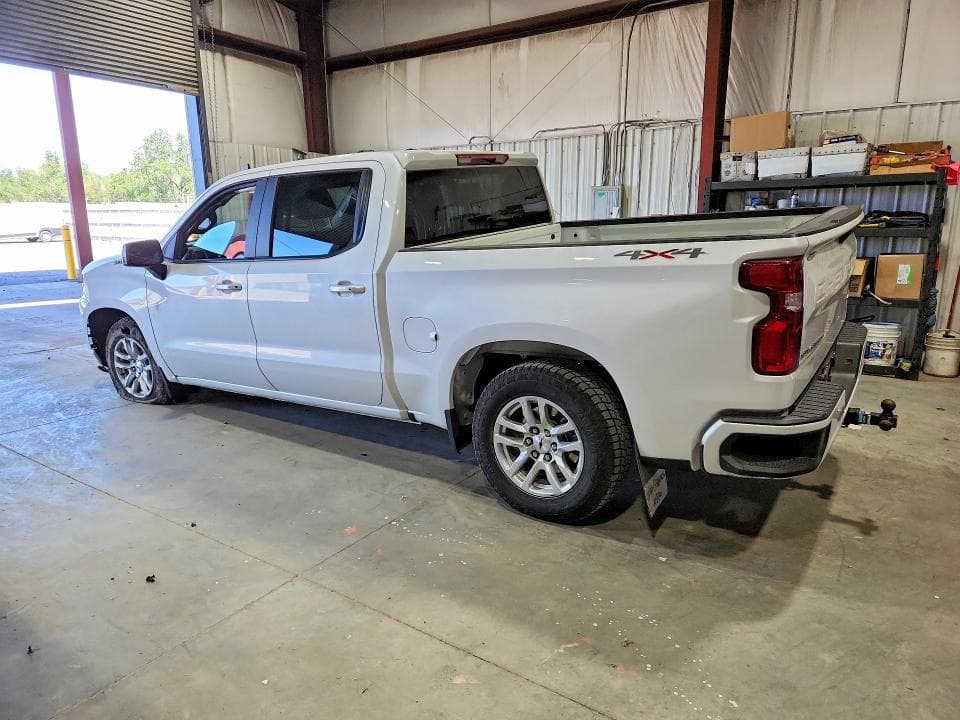 2019 CHEVROLET SILVERADO K1500 RST 2