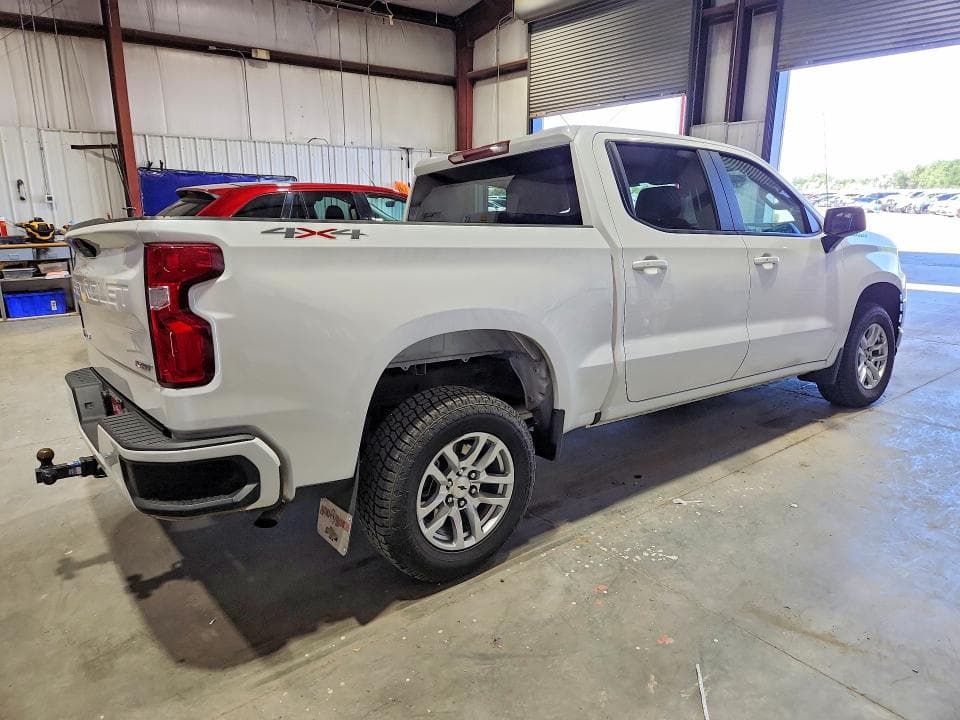 2019 CHEVROLET SILVERADO K1500 RST 3