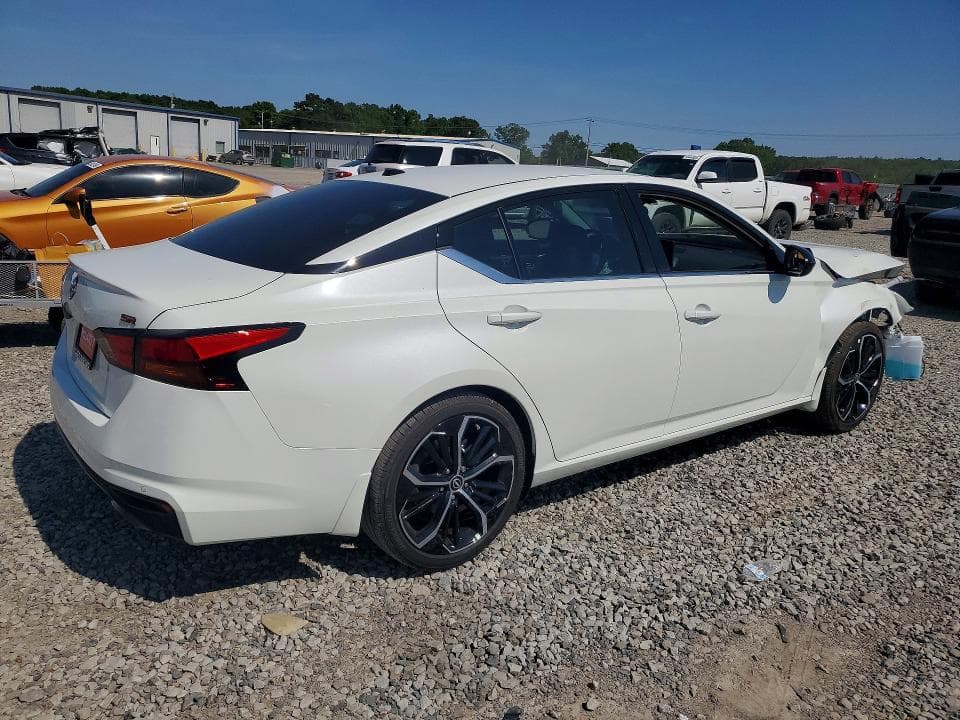 2026 NISSAN ALTIMA SR 3