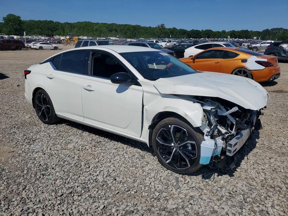 2026 NISSAN ALTIMA SR 4
