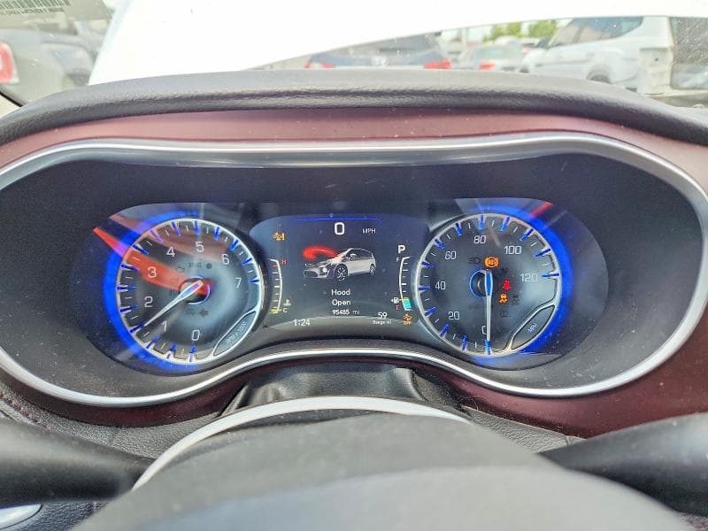 2017 CHRYSLER PACIFICA LIMITED LIMITED 9