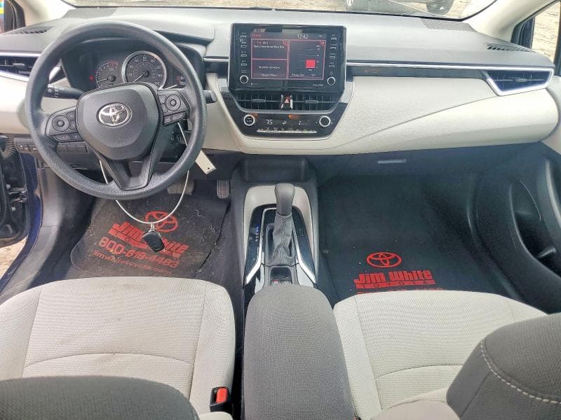 2021 TOYOTA COROLLA LE LE 8