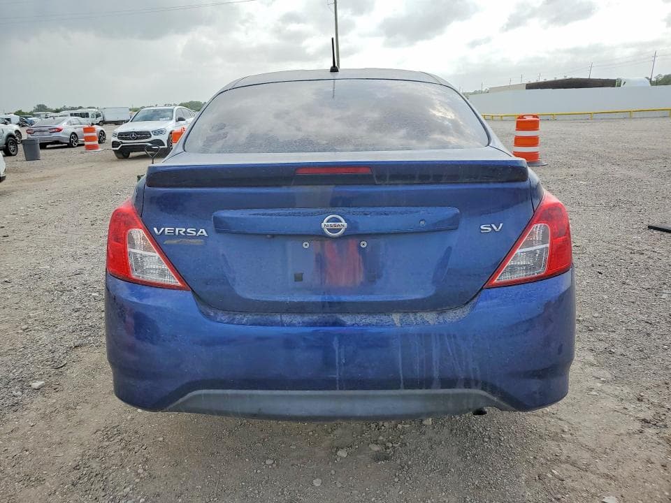 2019 NISSAN VERSA SV 6