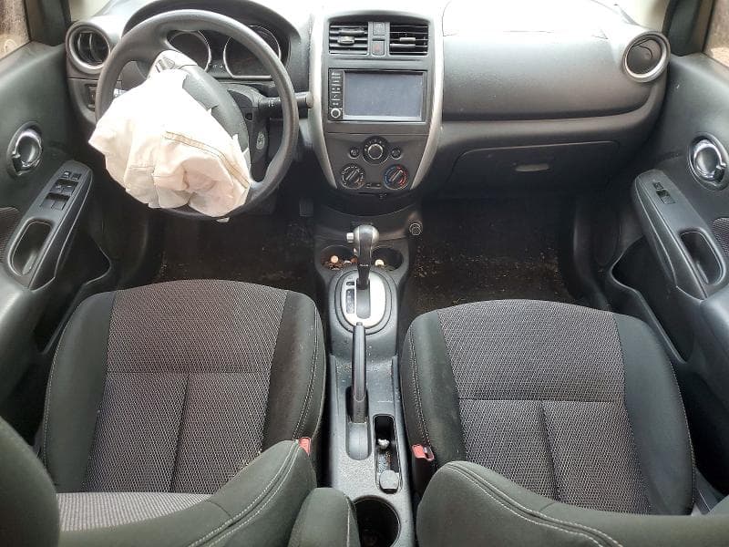 2019 NISSAN VERSA SV 8