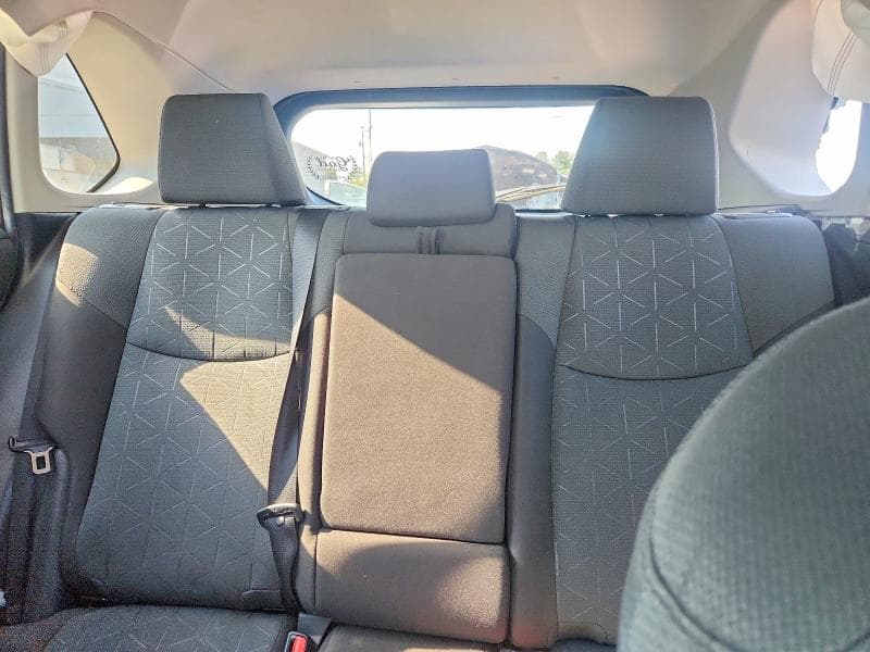 2022 TOYOTA RAV4 XLE 10