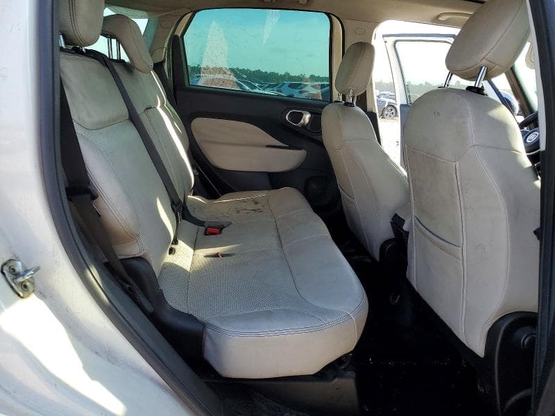 2019 FIAT 500L LOUNGE 10